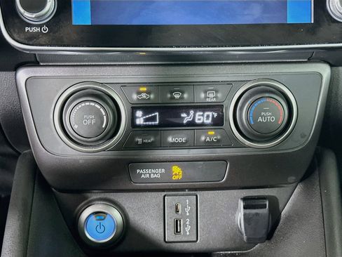 Used 2024 Nissan Leaf S FWD image 24