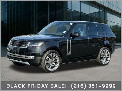 New 2025 Land Rover Range Rover SE