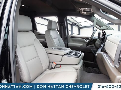 Used 2025 GMC Sierra 1500 SLT AWD/4WD image 19