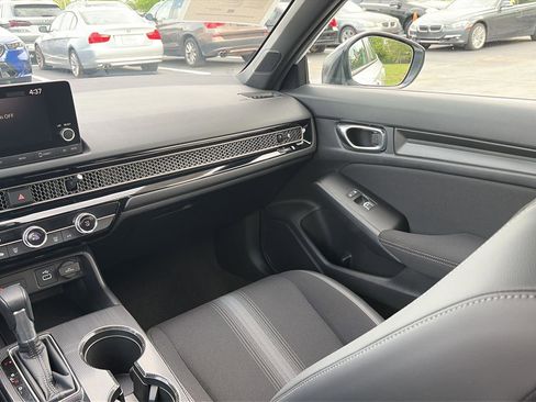 Used 2024 Honda Civic Sport image 18