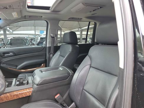 Used 2018 Chevrolet Suburban Premier AWD/4WD image 15