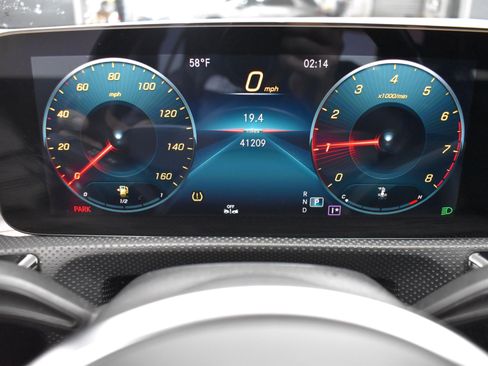 Used 2021 Mercedes-Benz A 220 4MATIC w/ AMG Line image 12