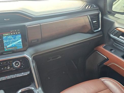 Used 2023 GMC Sierra 1500 Denali Ultimate image 19