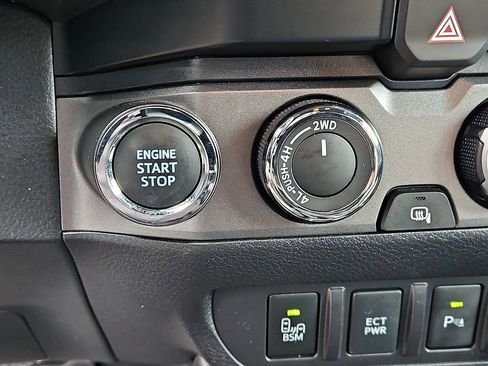 Used 2023 Toyota Tacoma TRD Sport w/ Technology Package image 25