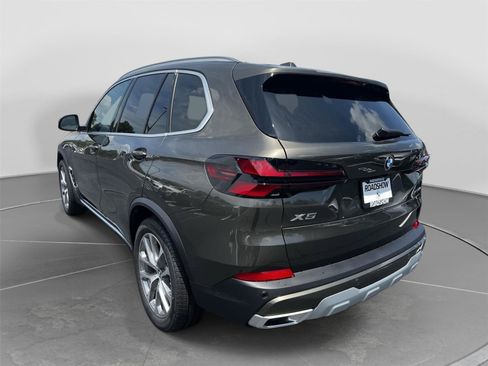 New 2026 BMW X5 xDrive40i w/ Climate Comfort Package AWD/4WD image 7