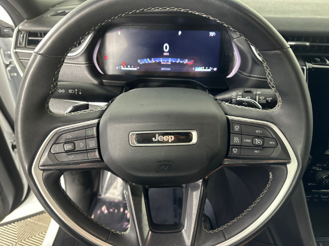 Used 2023 Jeep Grand Cherokee L Laredo AWD/4WD image 12