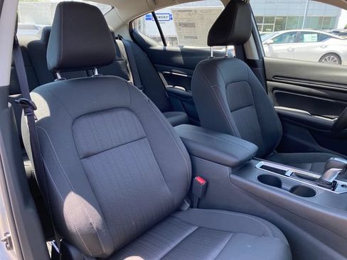 New 2026 Nissan Altima 2.5 SV FWD image 9