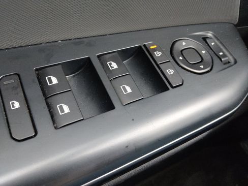 Used 2025 Kia K4 FWD image 27