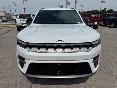 New 2026 Jeep Grand Wagoneer 2WD image 2