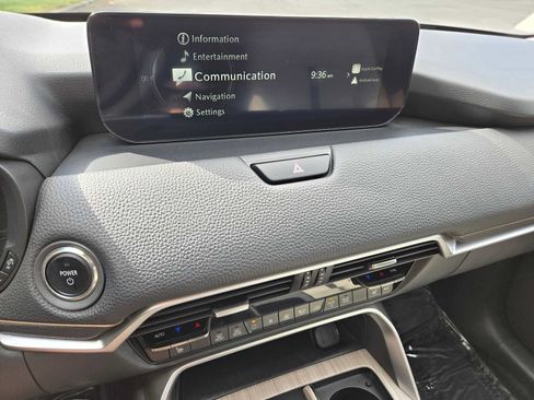 Used 2024 MAZDA CX-90 Plug-In Hybrid w/ Preferred AWD/4WD image 29