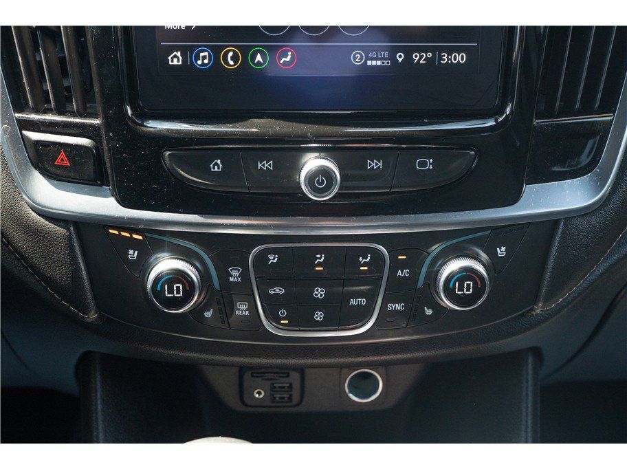 Used 2023 Chevrolet Traverse Premier w/ Redline Edition AWD/4WD image 18