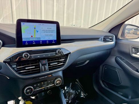 Used 2021 Ford Escape Titanium w/ Titanium Elite Package image 20