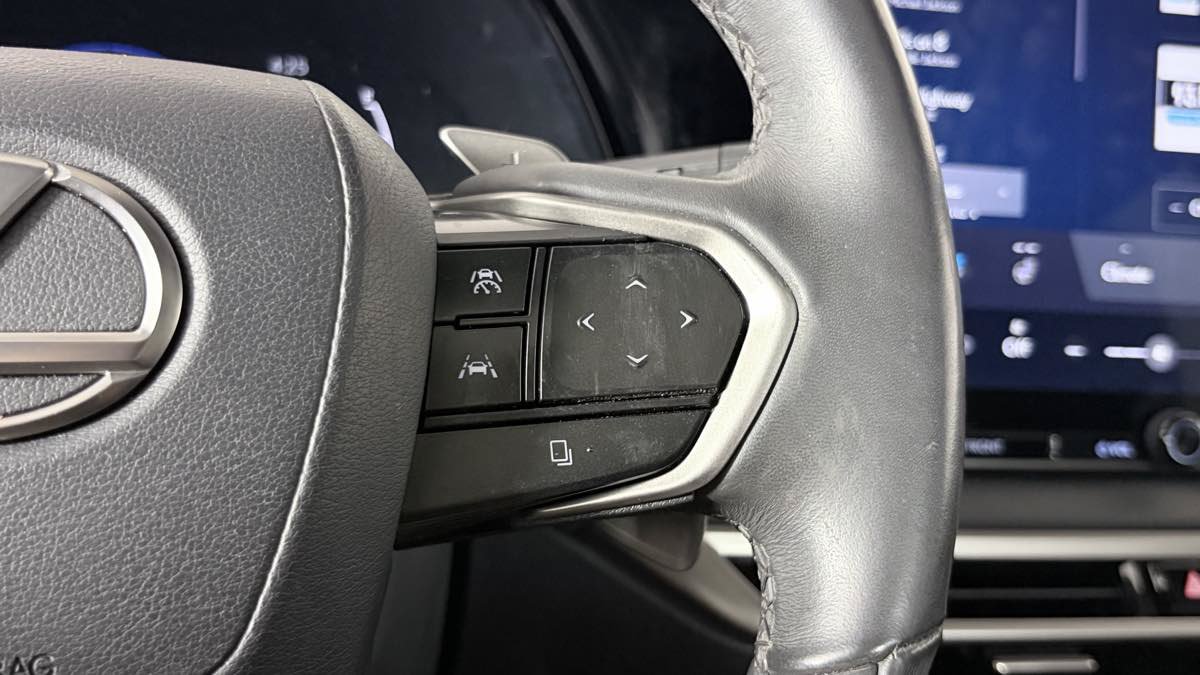 Used 2023 Lexus RX 350 Premium Plus w/ Accessory Package AWD/4WD image 15