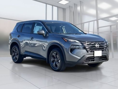 New 2026 Nissan Rogue SV FWD image 5