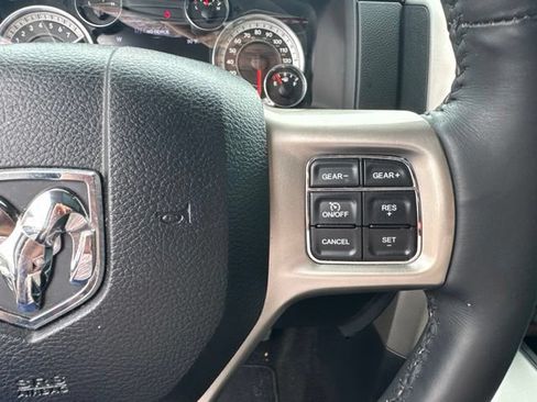 Used 2016 RAM 1500 Laramie w/ Convenience Group AWD/4WD image 40