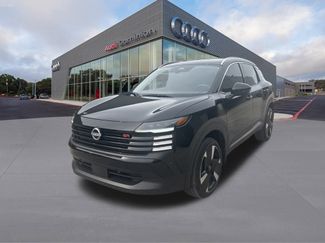 Used 2025 Nissan Kicks SR video 1