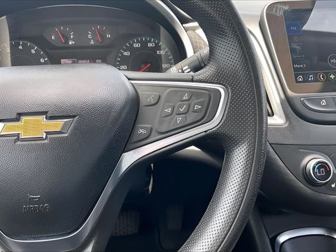 Used 2024 Chevrolet Malibu LT FWD image 11