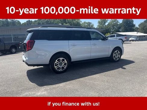 Used 2025 Ford Expedition Max Active AWD/4WD image 17