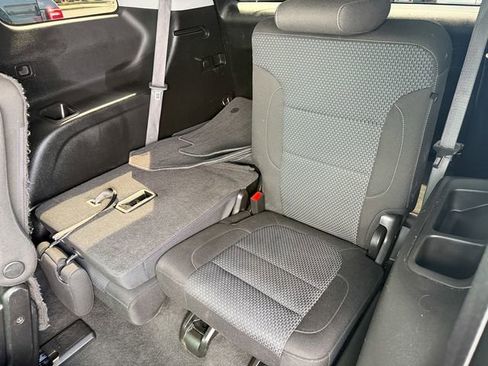Used 2021 GMC Acadia SLE FWD image 20