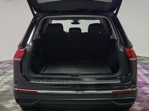 Used 2024 Volkswagen Tiguan Wolfsburg Edition image 20