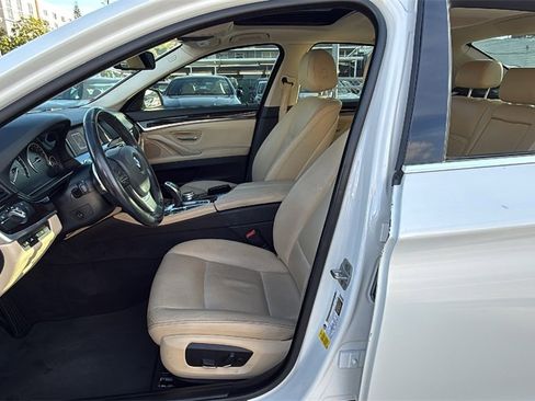 Used 2016 BMW 528i Sedan image 14