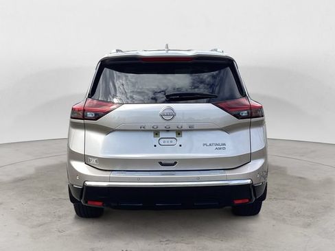 Used 2024 Nissan Rogue Platinum w/ Platinum Premium Package AWD/4WD image 4
