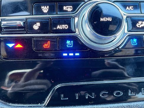 Used 2021 Lincoln Corsair Reserve w/ Equipment Group 201A AWD/4WD image 21
