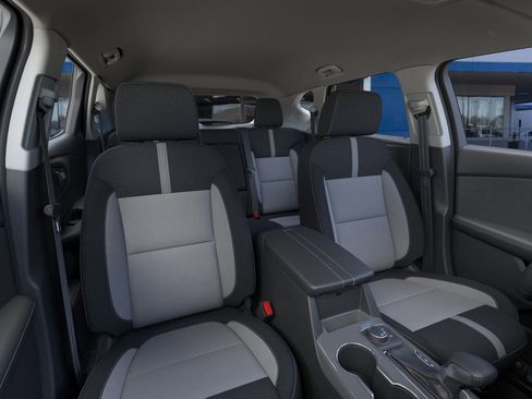 New 2026 Chevrolet Blazer LT image 16