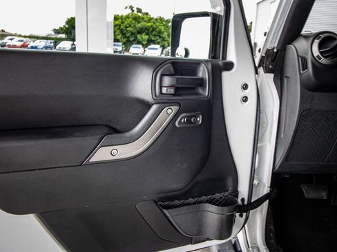 Used 2016 Jeep Wrangler Sport w/ Quick Order Package 24S AWD/4WD image 20