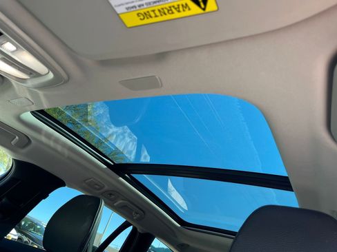 Used 2025 Volvo V60 B5 Cross Country Plus AWD/4WD image 29