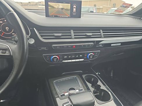 Used 2018 Audi Q7 3.0T Prestige image 22