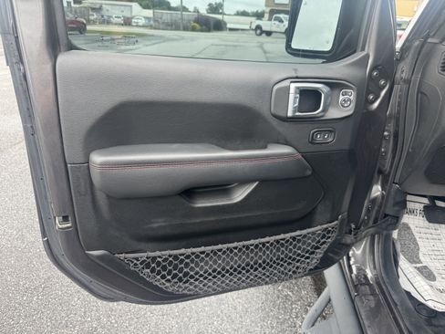 Used 2021 Jeep Wrangler Unlimited Rubicon AWD/4WD image 6