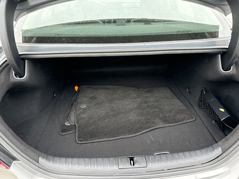 Used 2025 Genesis G70 2.5T image 20