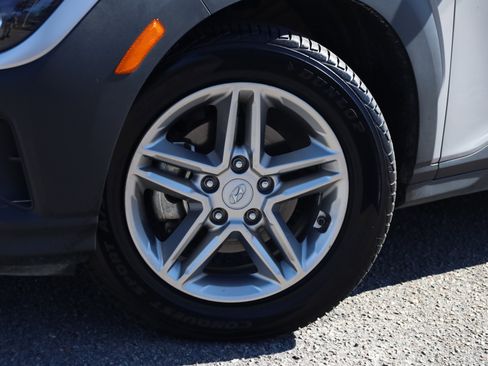 Used 2023 Hyundai Kona SE image 17