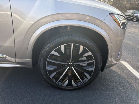 Used 2026 Volvo XC90 T8 Plus w/ Protection Package Premier image 13