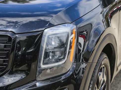 Used 2022 Kia Telluride SX w/ SX Prestige Package AWD/4WD image 6