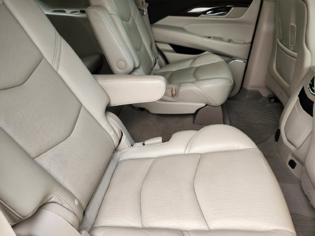 Used 2018 Cadillac Escalade Premium Luxury w/ LPO, Radiant Package AWD/4WD image 23