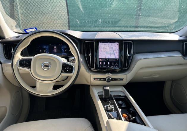 Used 2023 Volvo XC60 B5 Plus w/ Climate Package AWD/4WD image 3