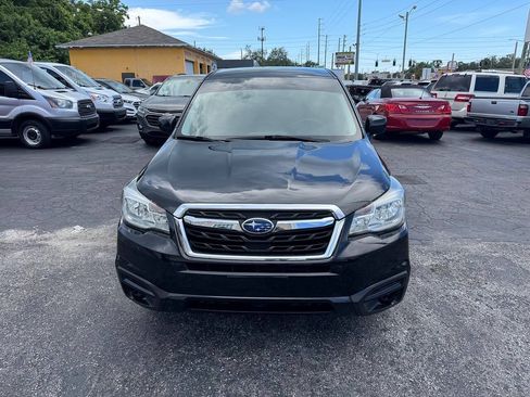 Used 2017 Subaru Forester 2.5i AWD/4WD image 3