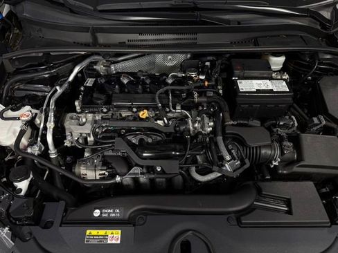 Used 2023 Toyota Corolla LE w/ LE Convenience Package FWD image 35