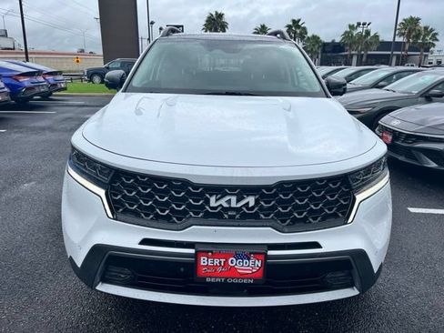 Used 2023 Kia Sorento SX Prestige AWD/4WD image 2