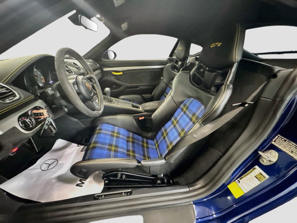 Used 2020 Porsche 718 Cayman GT4 RWD image 24