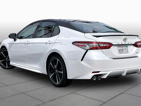 Used 2018 Toyota Camry XSE FWD image 10