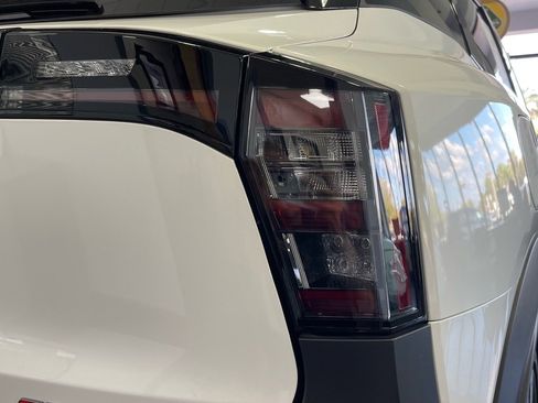 Used 2025 Nissan Kicks SR w/ SR Premium Package image 17