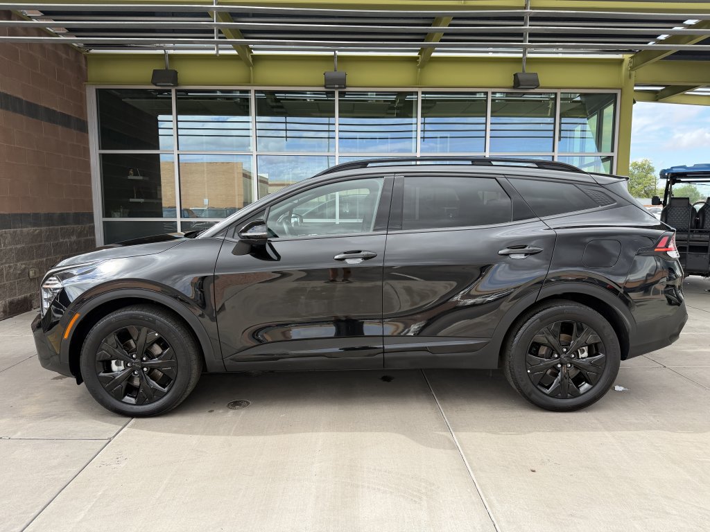 Used 2025 Kia Sportage X-Line AWD/4WD image 7