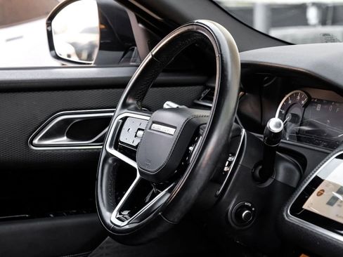 Used 2022 Land Rover Range Rover Velar R-Dynamic S image 19