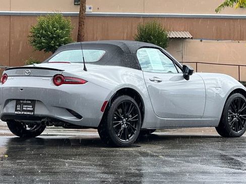 Certified 2024 MAZDA MX-5 Miata Club RWD image 4