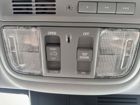 Used 2018 Honda CR-V EX-L image 23