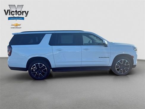 Certified 2023 Chevrolet Suburban RST image 5