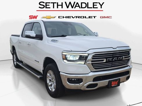 Used 2023 RAM 1500 Laramie AWD/4WD image 1